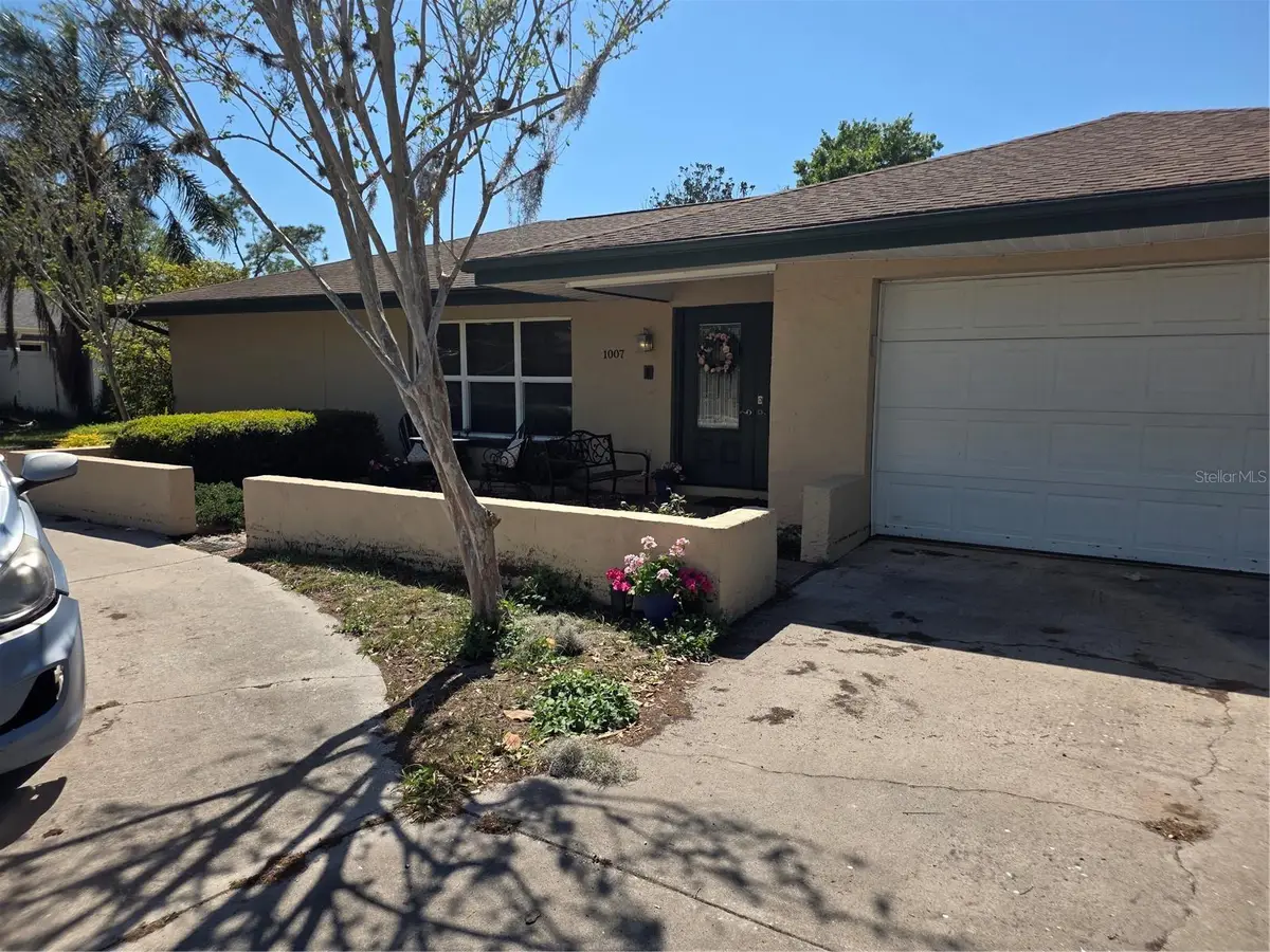 1007 E Yarnell Avenue, Lake Wales, FL 33853 - #1