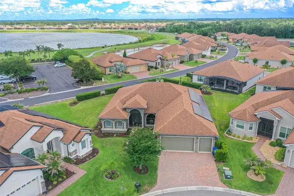 1394 Oakmont Drive, WINTER HAVEN, FL 33884