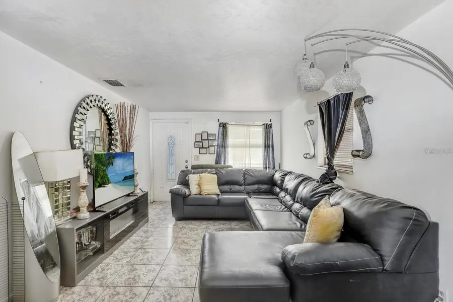 4833 Ashland Drive, Tampa, FL 33610 - #3