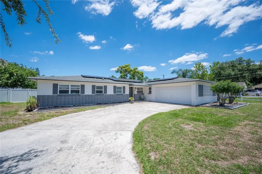 528 S Larry Circle, Brandon, FL 33511 - #3
