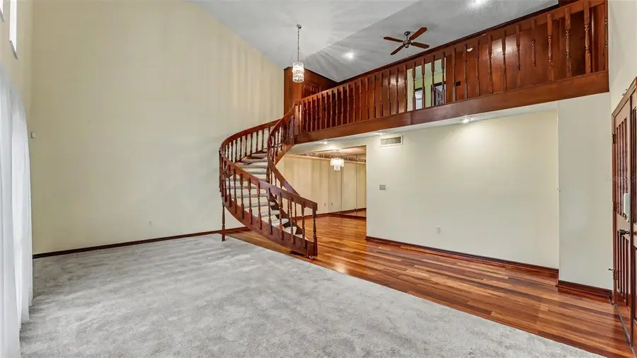 633 Victoria Square Lane, Lakeland, FL 33813 - #2
