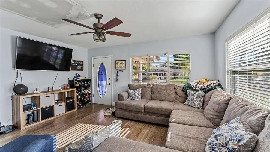861 E Lowell Street, Lakeland, FL 33805 - #2