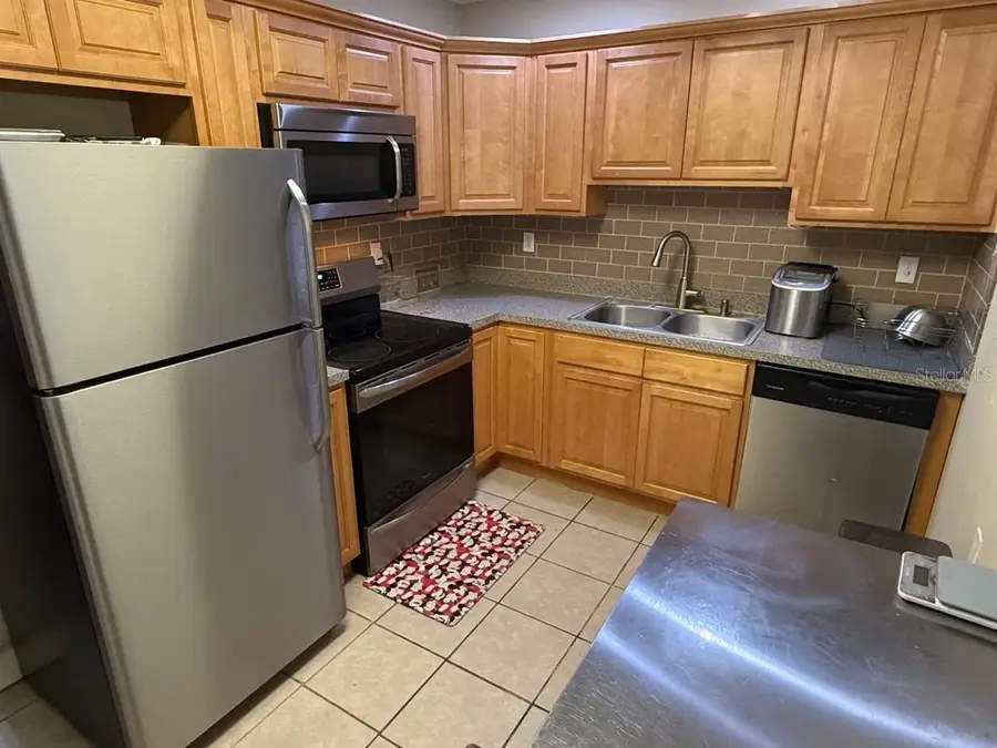 3142 Henderson Circle W, Lakeland, FL 33803 - #2