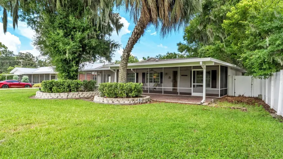 913 E Lake Parker Drive, Lakeland, FL 33801 - #2