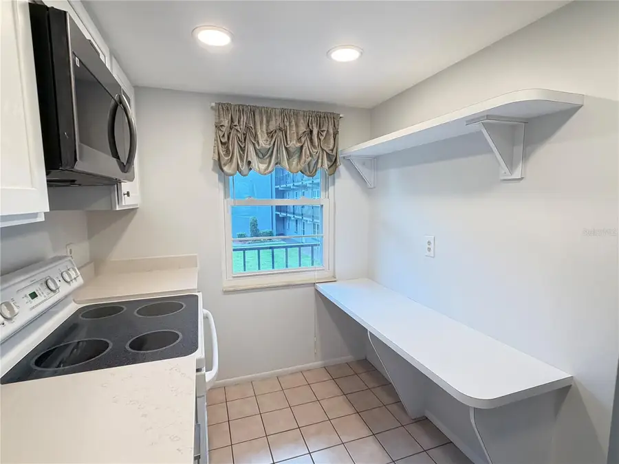 333 Lake Howard Drive Nw #211B, Winter Haven, FL 33880 - #3
