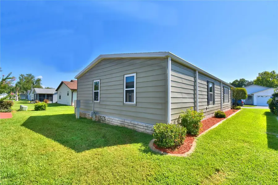 4901 Colonnades Circle E, Lakeland, FL 33811 - #3