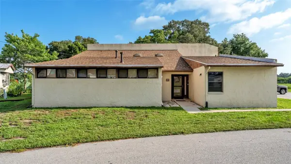 1880 N Crystal Lake Drive #69, LAKELAND, FL 33801