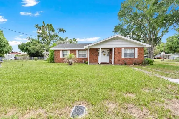 132 Anarece Avenue, AUBURNDALE, FL 33823