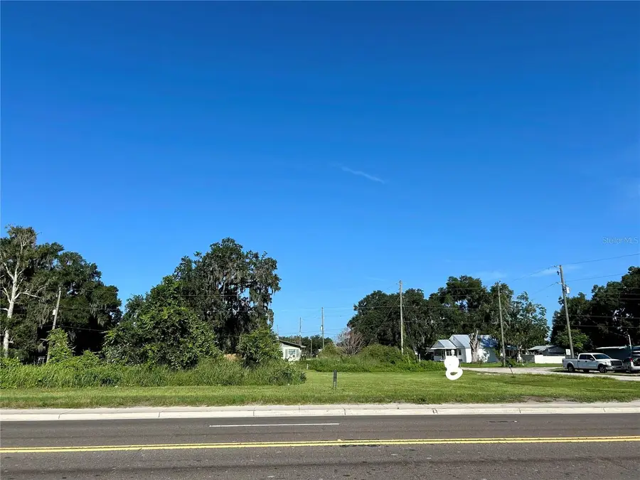 109 Orange Street, Bowling Green, FL 33834 - #2