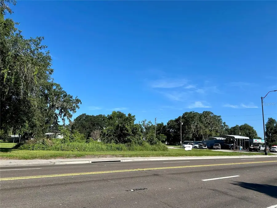 109 Orange Street, Bowling Green, FL 33834 - #3