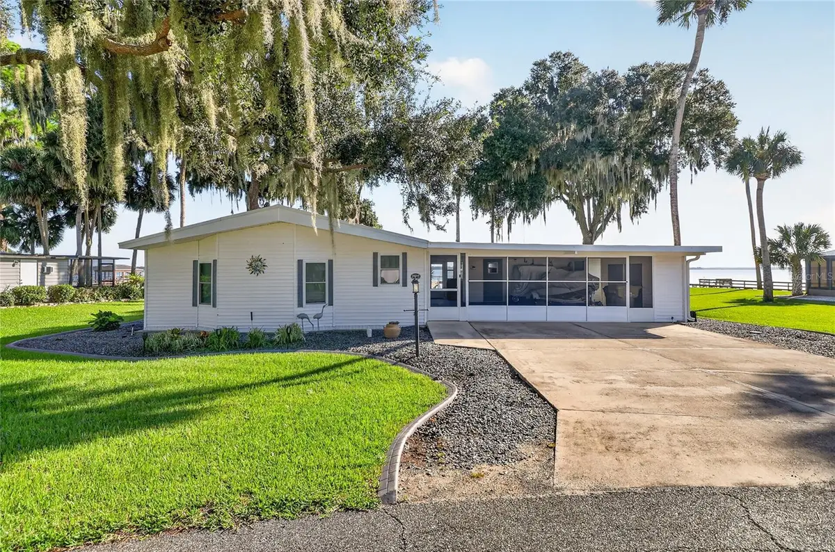38310 Langlois Place, Leesburg, FL 34788 - #1