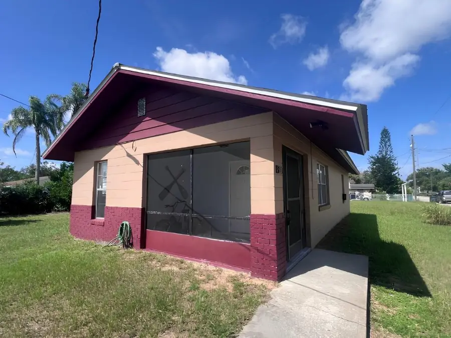 1300 S Carolina Avenue, Avon Park, FL 33825 - #3