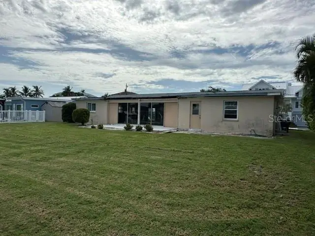524 68th Street, Holmes Beach, FL 34217 - #2