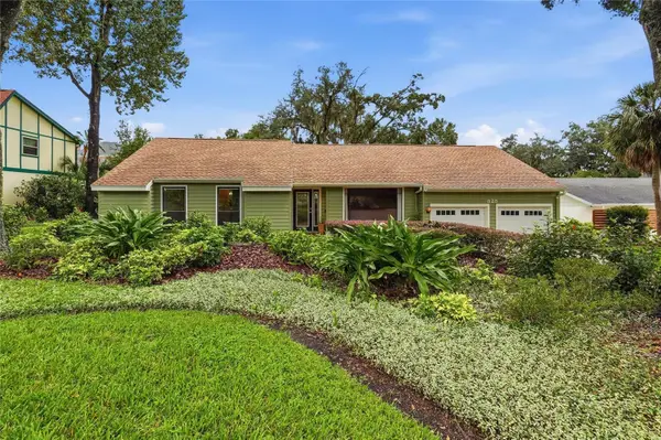828 Brookwood Drive, LAKELAND, FL 33813