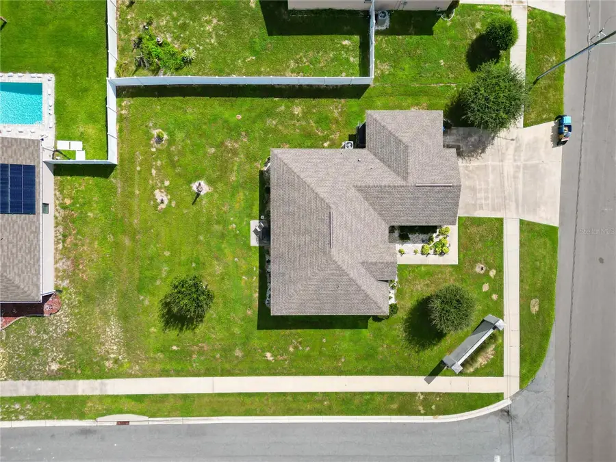 215 Chicago Avenue W, Haines City, FL 33844 - #3