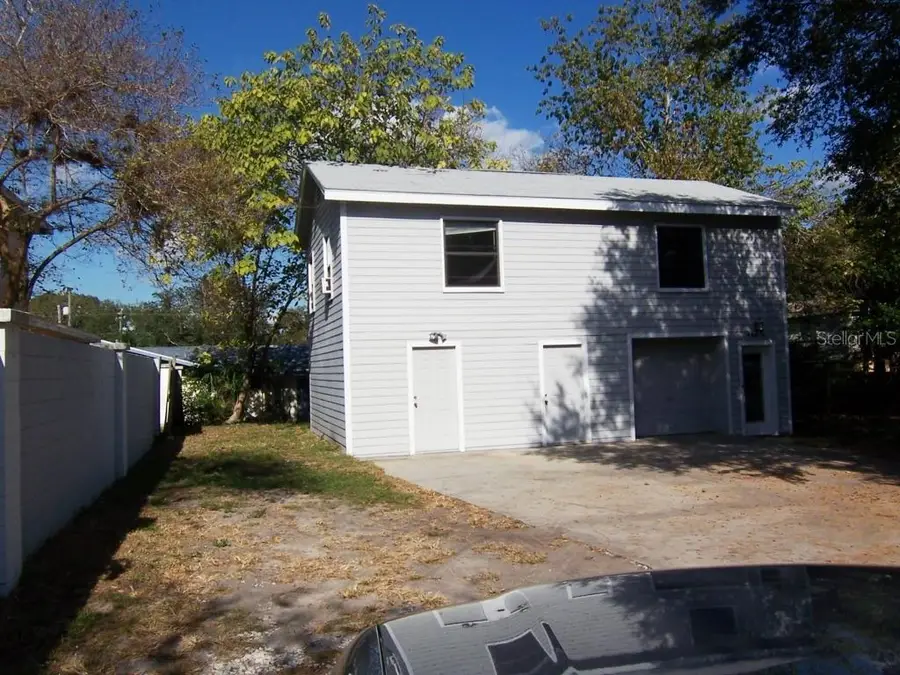 902 E Lime Street, Lakeland, FL 33801 - #3