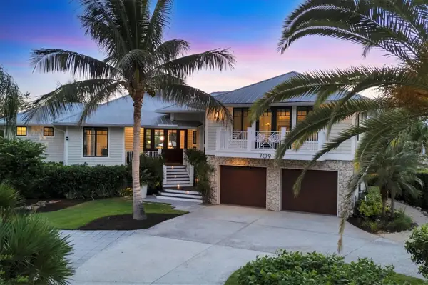 709 Eagle Point Drive, VENICE, FL 34285