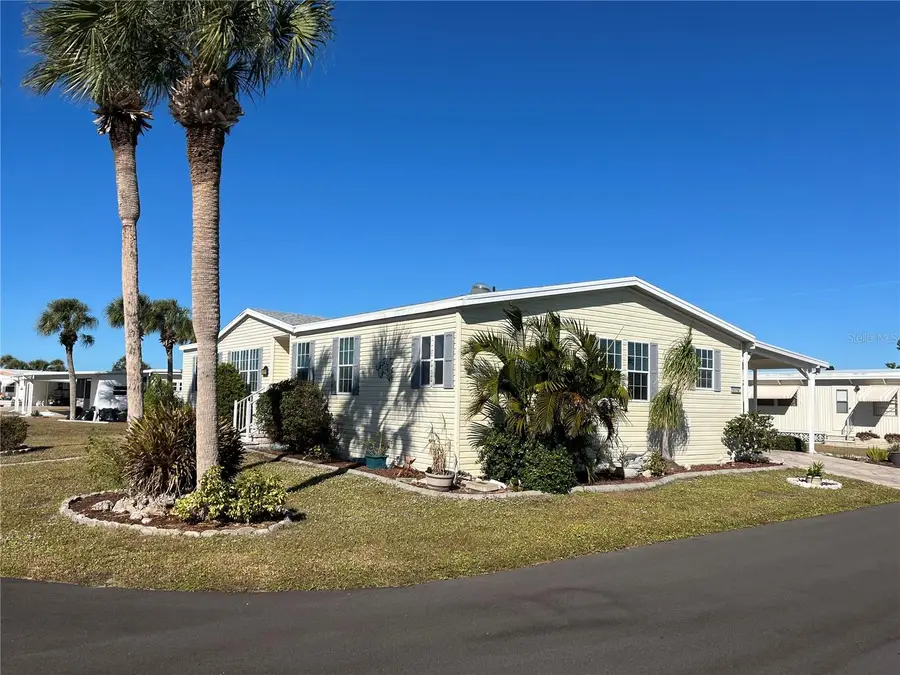 826 Cervina Drive S, Venice, FL 34285 - Image #2