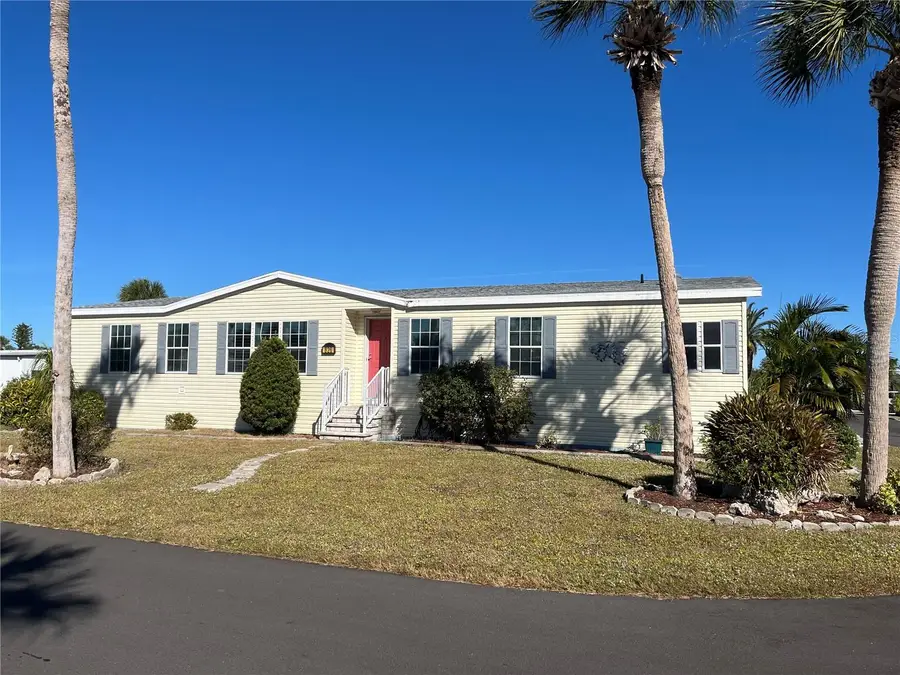 826 Cervina Drive S, Venice, FL 34285 - Image #3
