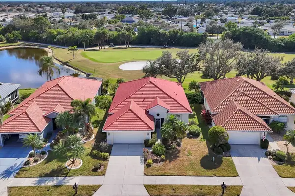 446 Pinewood Lake Drive, VENICE, FL 34285