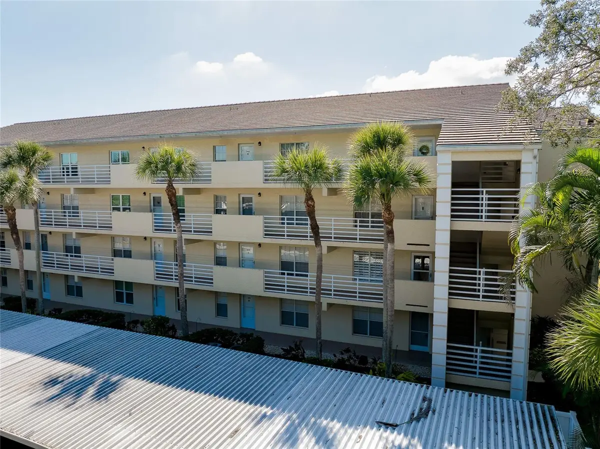 929 Wexford Boulevard #929, Venice, FL 34293 - Image #1