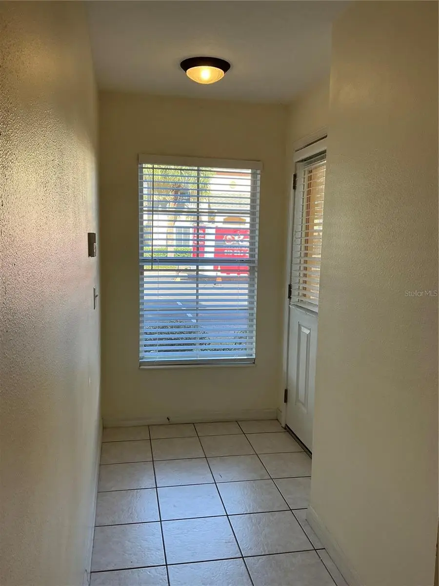 216 Coquina Bay Dr Drive, Saint Petersburg, FL 33705 - #3