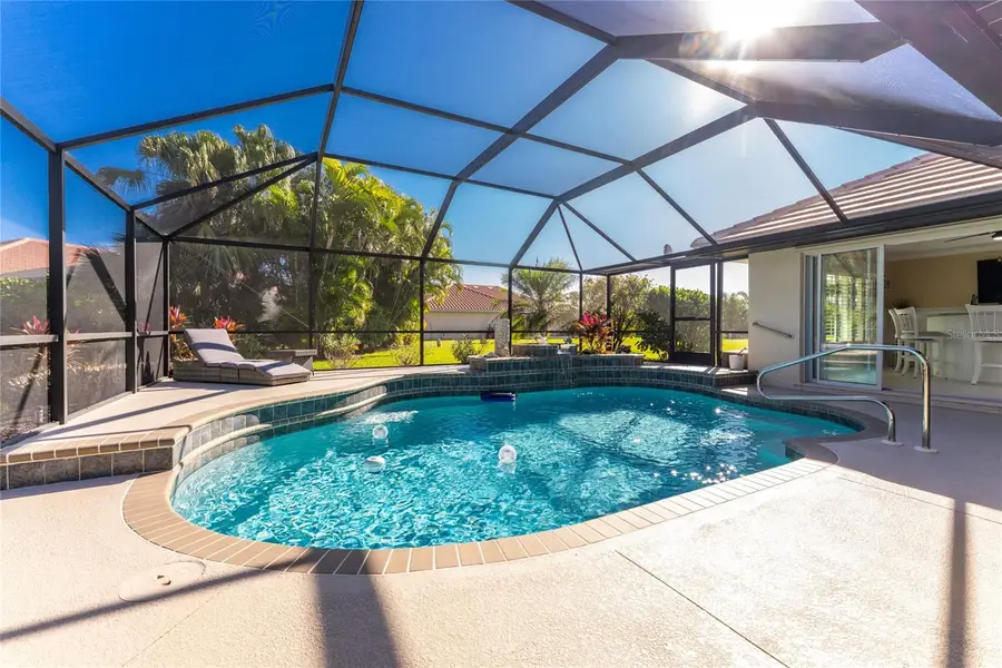 537 Lake Of The Woods Drive, Venice, FL 34293 - Image #3