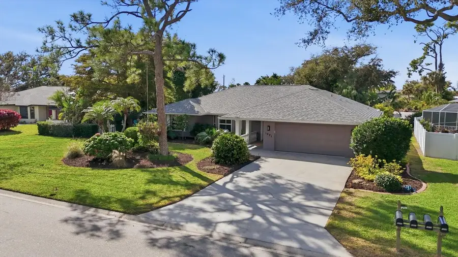 1221 Schooner Lane, Venice, FL 34285 - Image #2