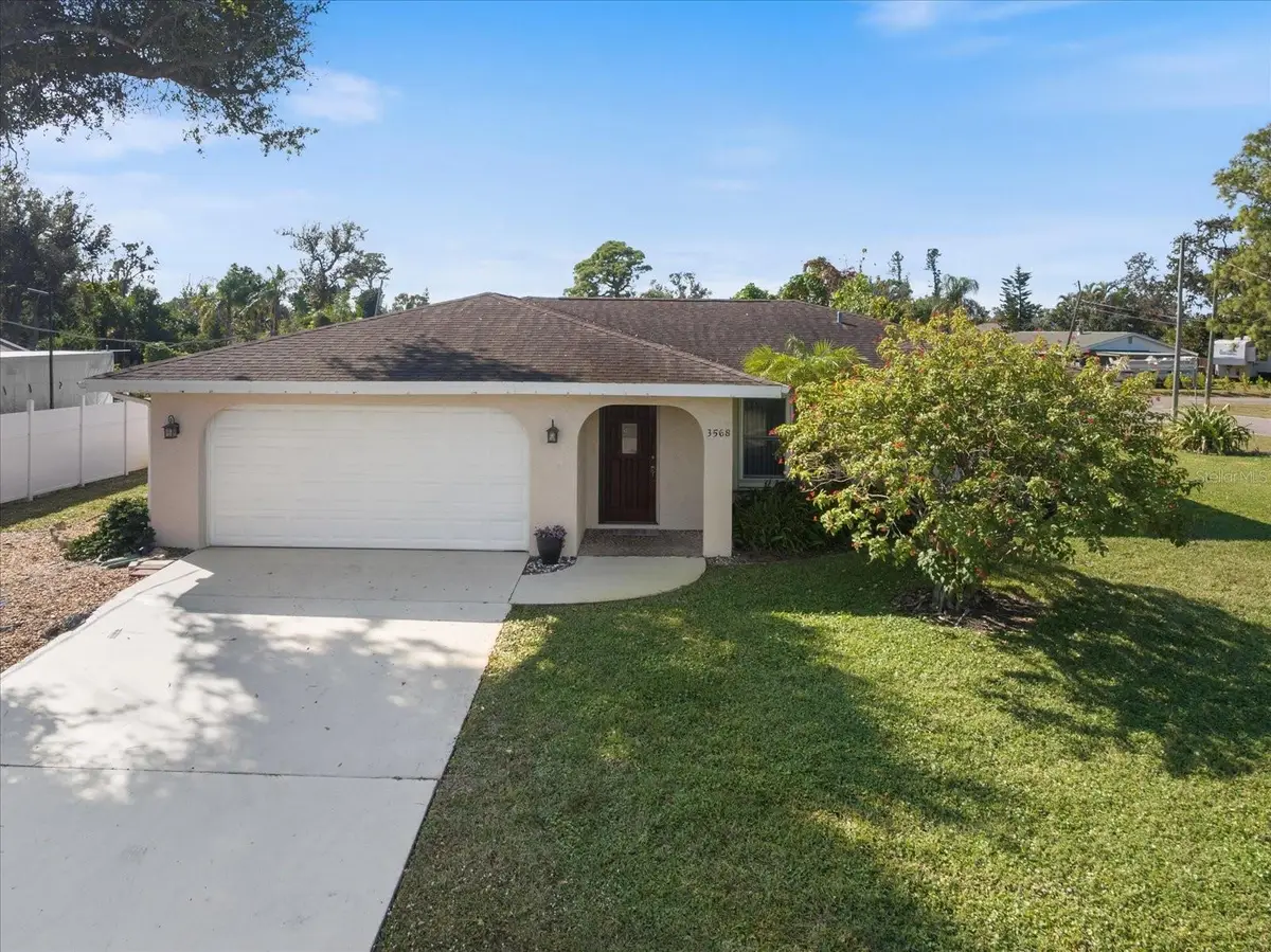 3568 Roslyn Road, Venice, FL 34293 - Image #1