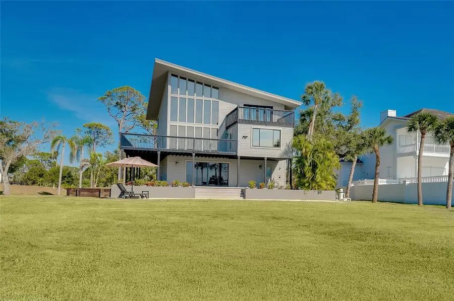 1089 Bayshore Drive, Englewood, FL 34223 - Image #3