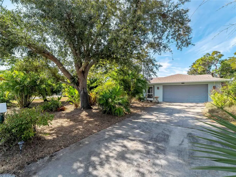 1098 Iowa Ave, Englewood, FL 34223 - Image #3