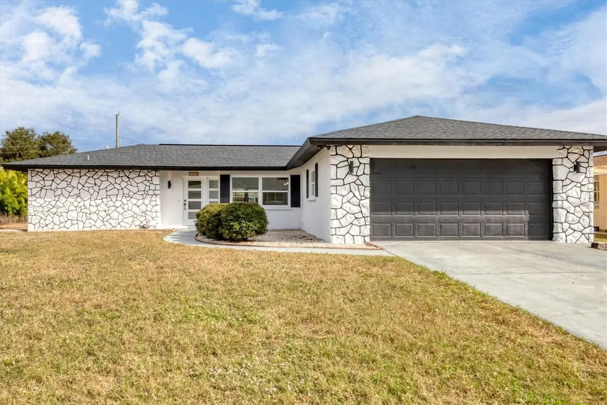 218 Alsace Avenue, Venice, FL 34293 - Image #1