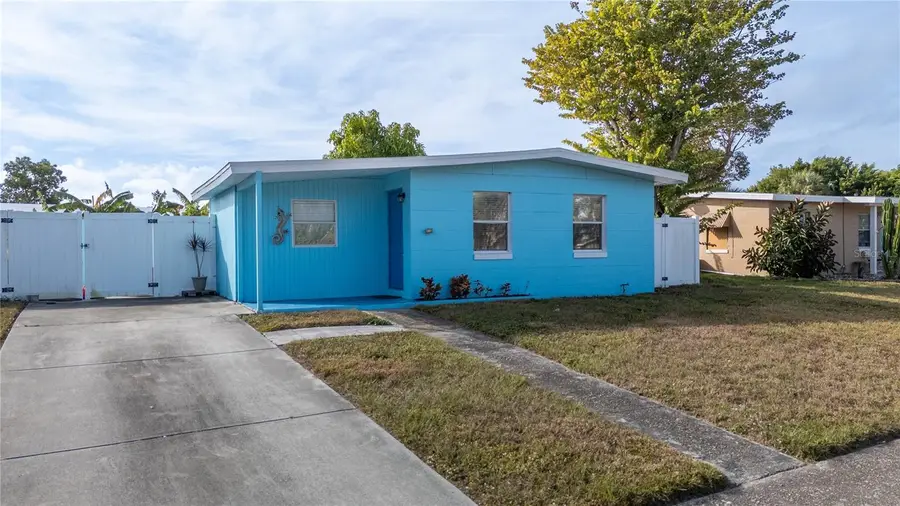 21543 Kenyon Avenue, Port Charlotte, FL 33952 - Image #3