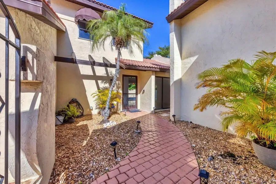 440 Palmetto Court #2, Venice, FL 34285 - Image #2