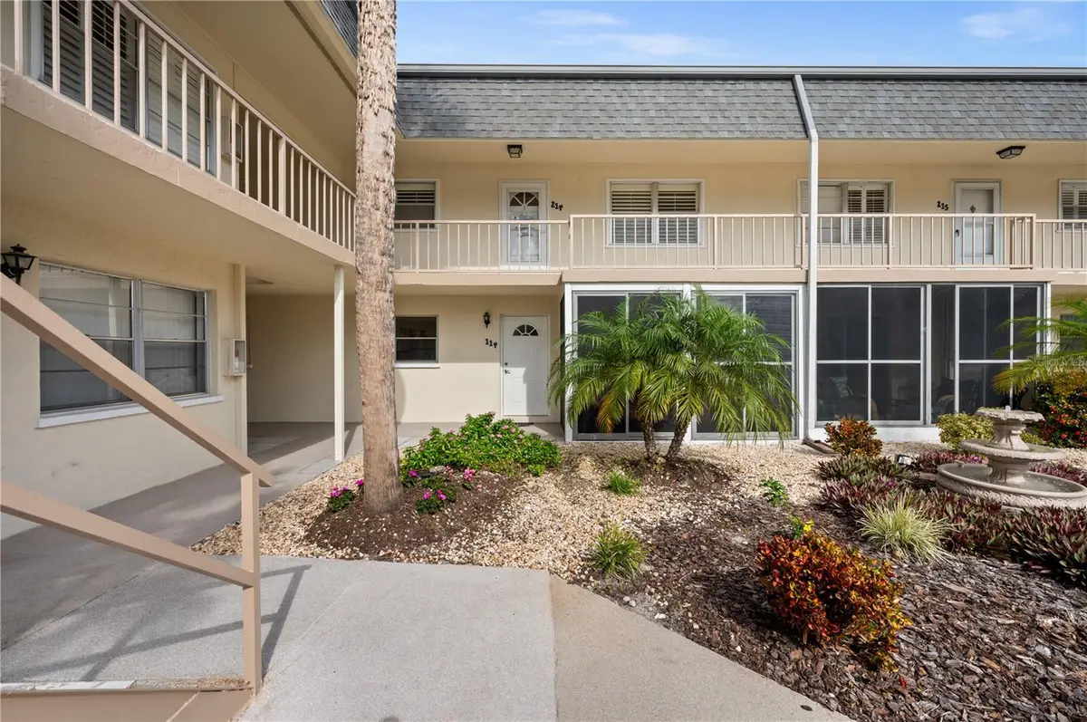 528 Barcelona Avenue #114, Venice, FL 34285 - Image #1