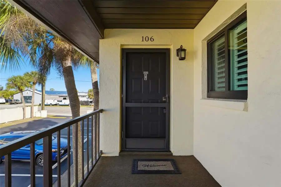 461 Airport Avenue E #106, Venice, FL 34285 - Image #2