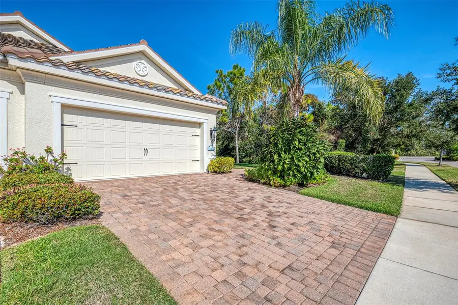 11401 Okaloosa Drive, Venice, FL 34293 - Image #3