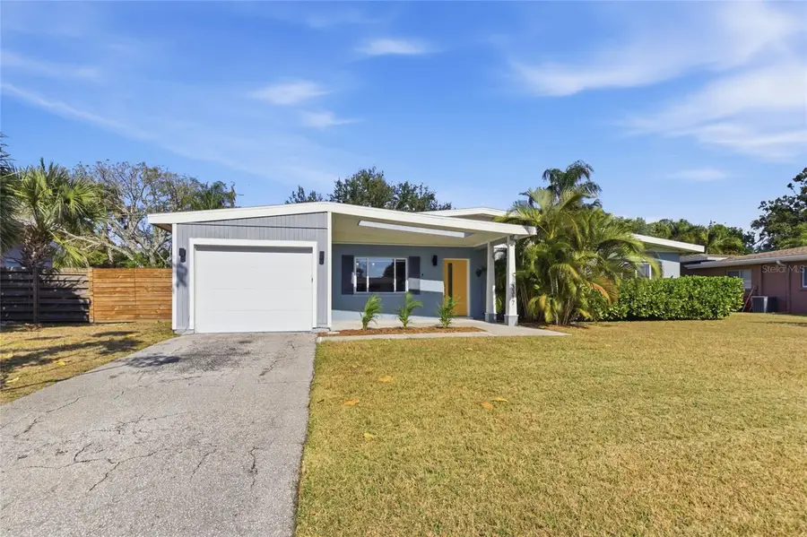 3317 Bougainvillea Street, Sarasota, FL 34239 - Image #2