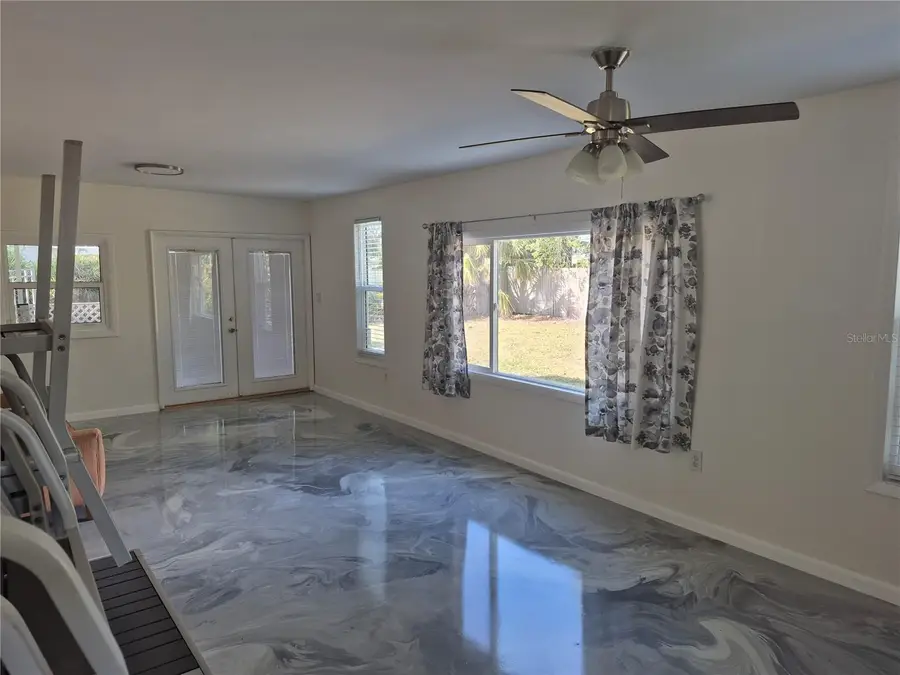 1210 Laurel Avenue, Venice, FL 34285 - Image #3