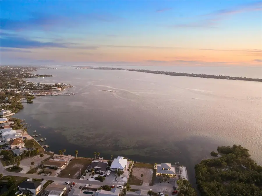 949 Suncrest Lane, Englewood, FL 34223 - Image #3