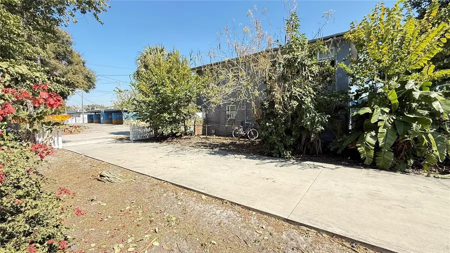 806 E Robles Street, Tampa, FL 33602 - #2