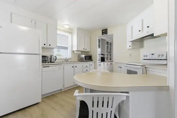 499 Longwood Drive, Venice, FL 34285 - Image #3