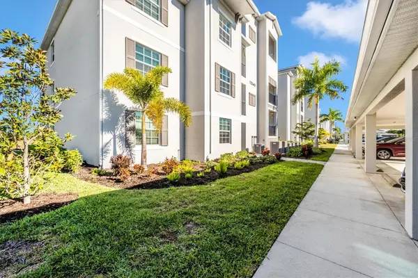12180 Wellen Golf Street #301, VENICE, FL 34293