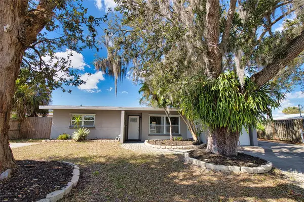 1937 Gold Avenue, SARASOTA, FL 34235