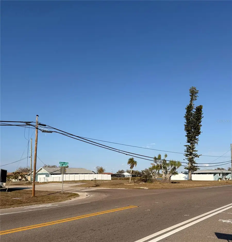 303 Shamrock Boulevard, Venice, FL 34293 - #3