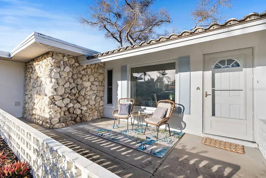 514 Harbor Drive S, Venice, FL 34285 - #2