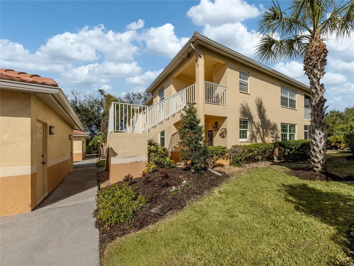 902 Casa Del Lago Way #902, Venice, FL 34292 - #1