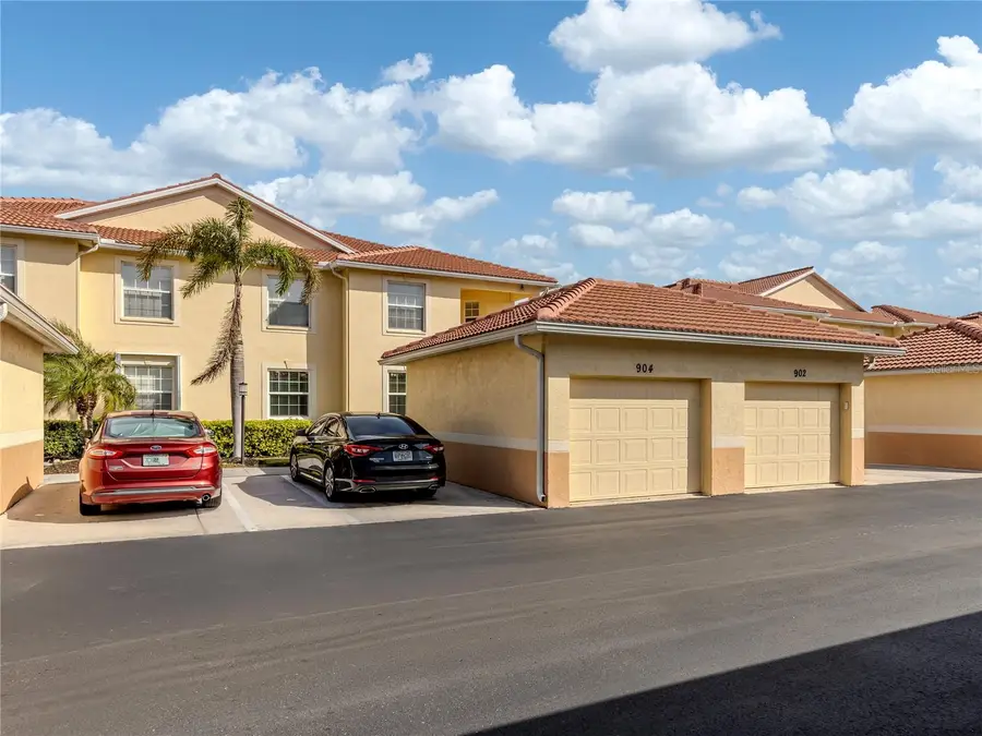 902 Casa Del Lago Way #902, Venice, FL 34292 - #3
