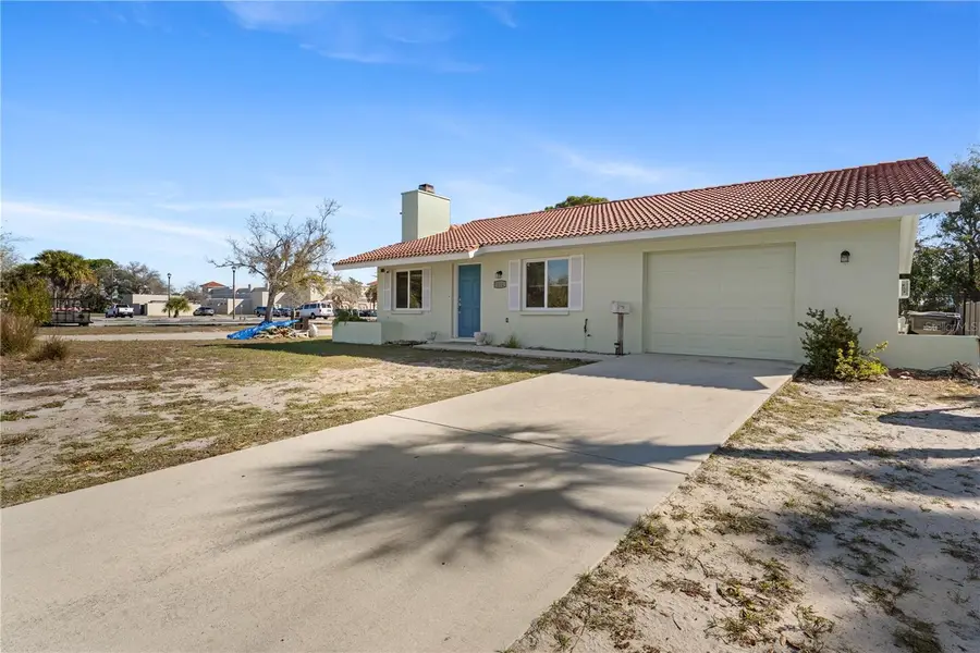 401 Nassau Street S, Venice, FL 34285 - #2