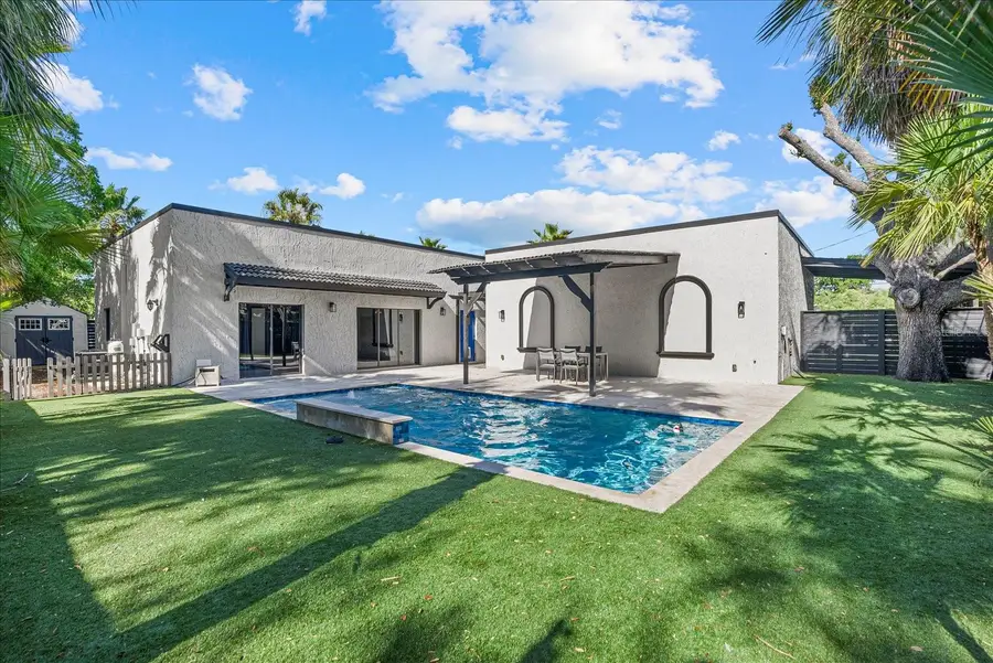 1185 S Shade Avenue, Sarasota, FL 34237 - #2